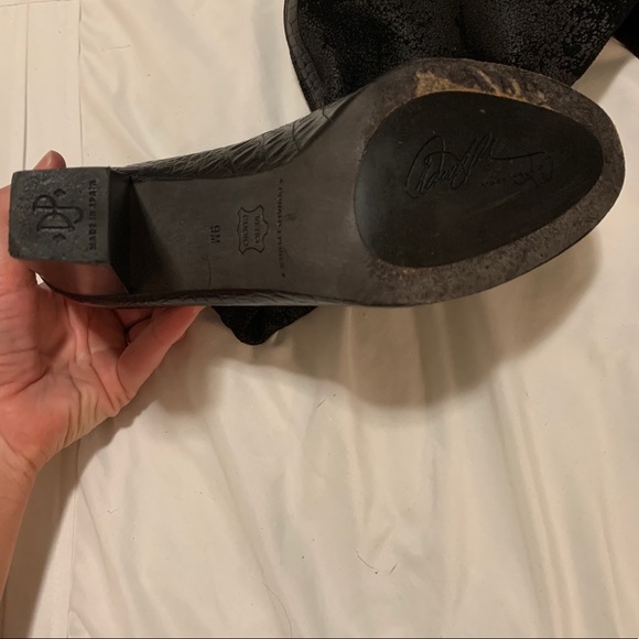 Donald J Pliner black suede stretch boots sz 9 - Picture 7 of 7